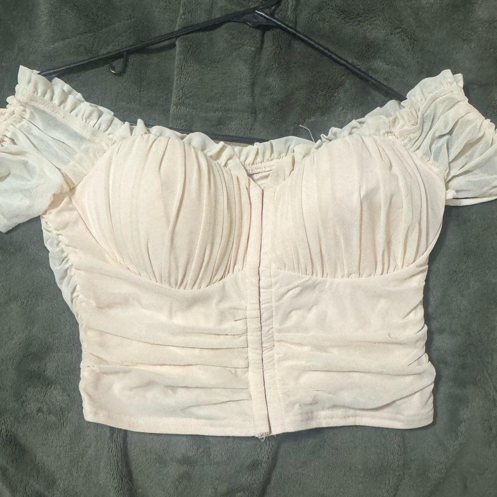 Brand NEW Windsor Beige and Cream Off the Shoulder Blouse